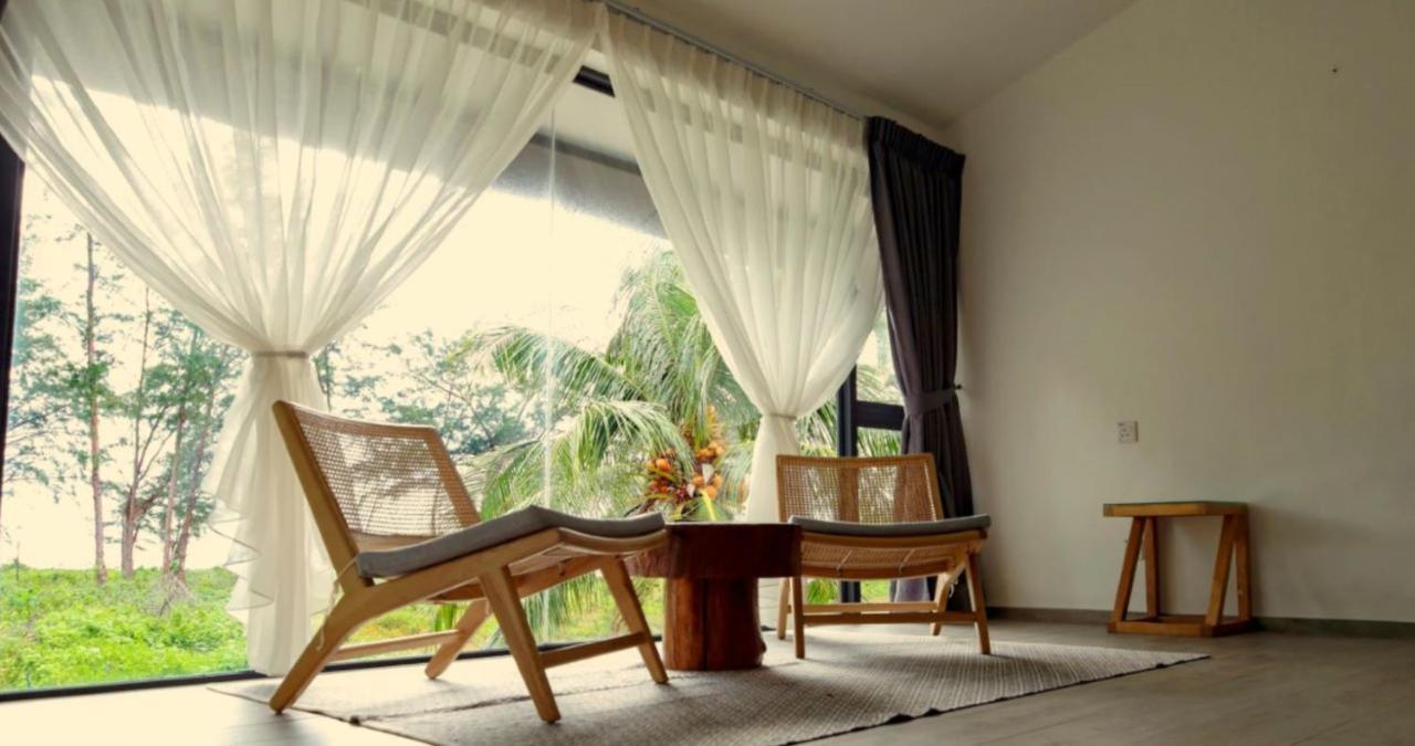 Eagle Bay Retreat Borneo Beach Villas Beach Front Kumbatang Luaran gambar